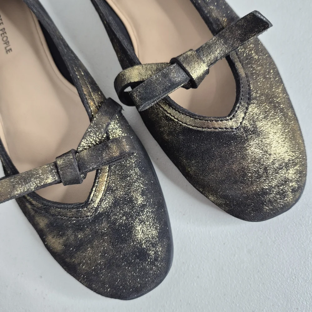 Free People Mania Bow Leather Ballet Flats in Bronze Age Metallic - Size 8